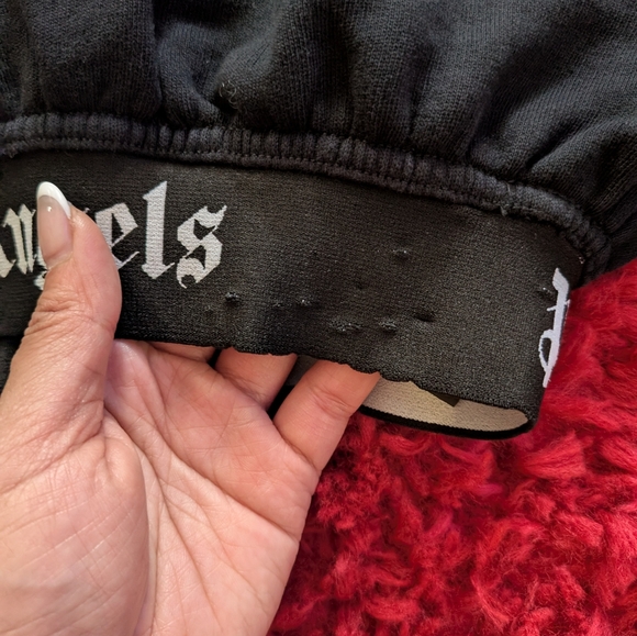 BB2. PALM ANGELS CROPPED NEW BASIC HOODIE - Picture 15 of 15